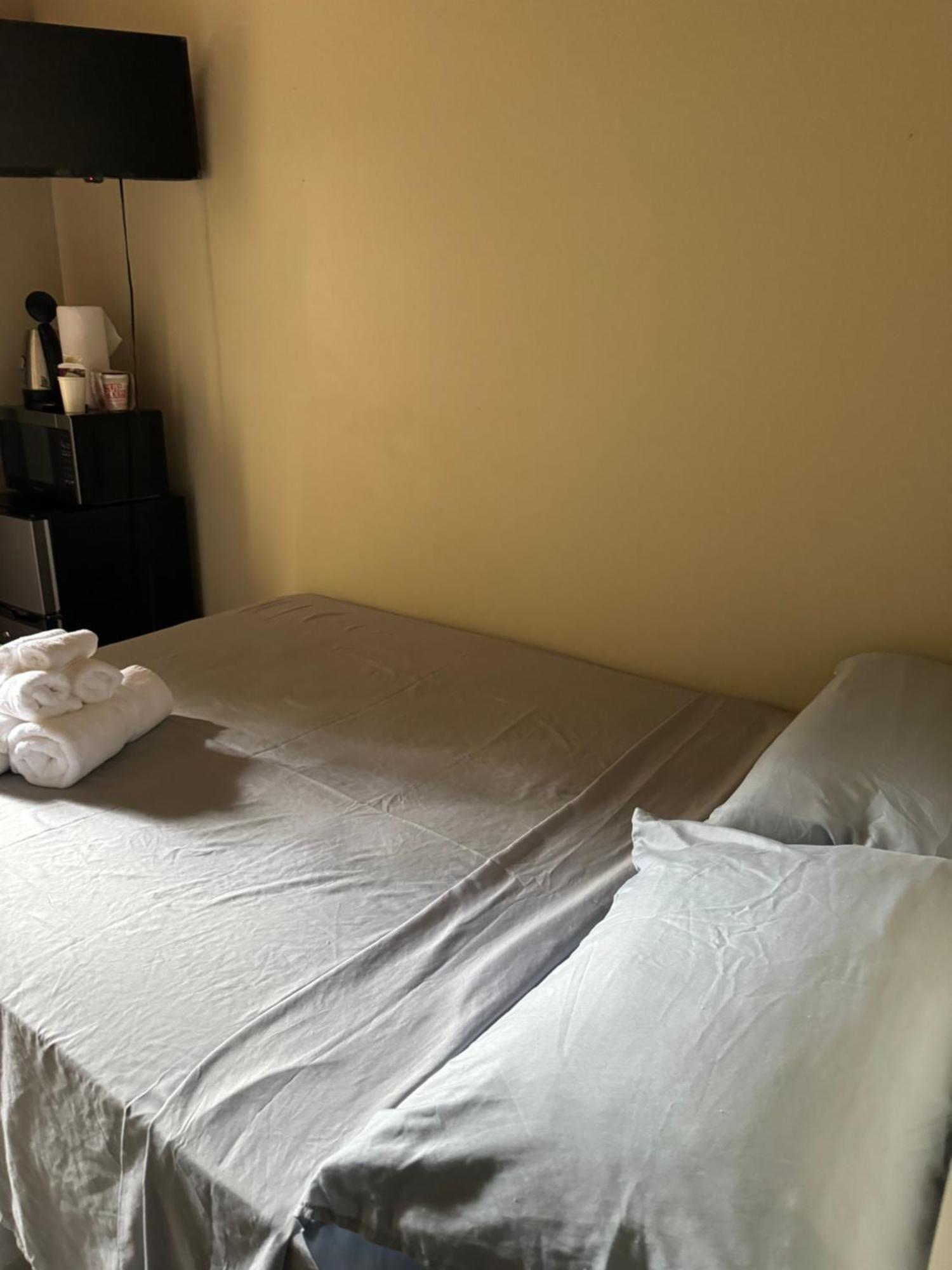 Jj Guest House Branns Hamlet Экстерьер фото